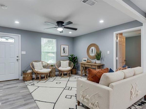 5006 Bartlett Avenue, Dallas, TX 75216