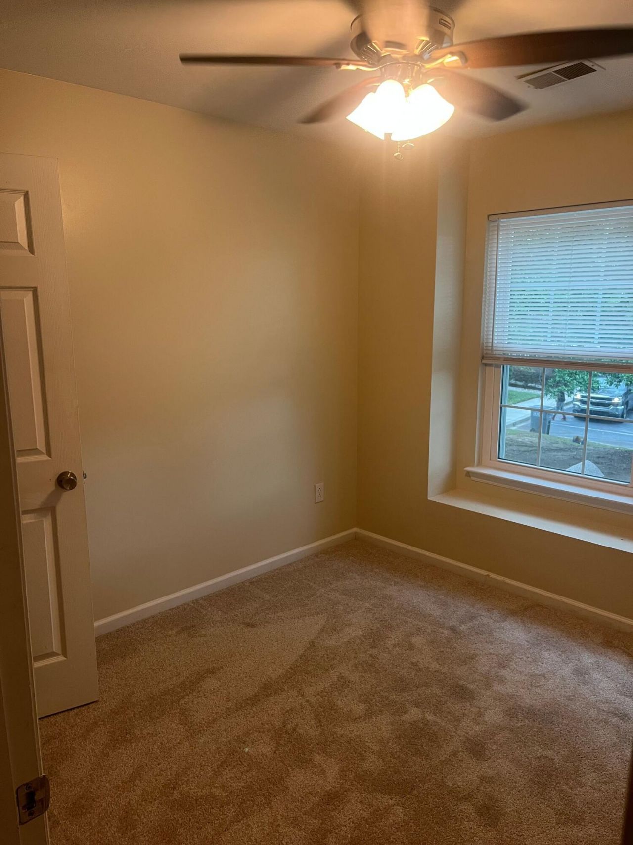 7940 Shadow Oak Drive Photo 14