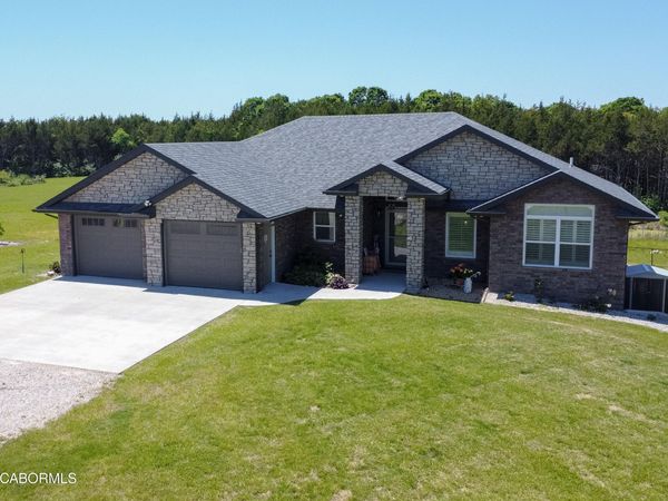 11555 COUNTY ROAD 385 , Holts Summit, MO 65043