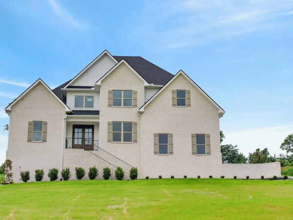 295 Bridle Path Lane, Hartsville, TN 37074