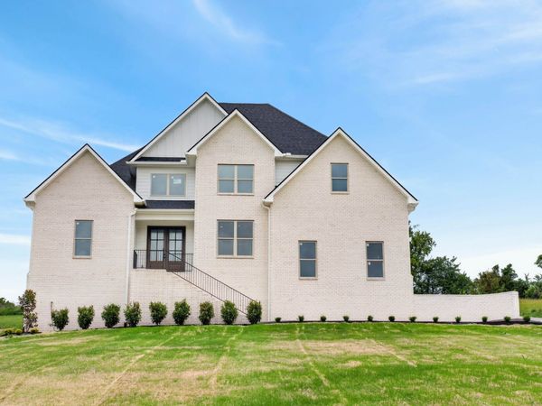 295 Bridle Path Lane, Hartsville, TN 37074