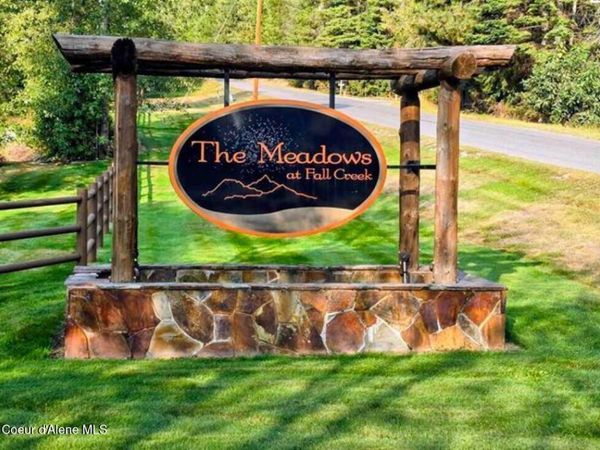 125 Ranch RD, Naples, ID 83847