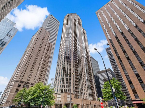 222 N Columbus Drive, Unit 3709, Chicago, IL 60601
