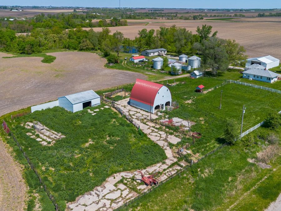 Property Image 8