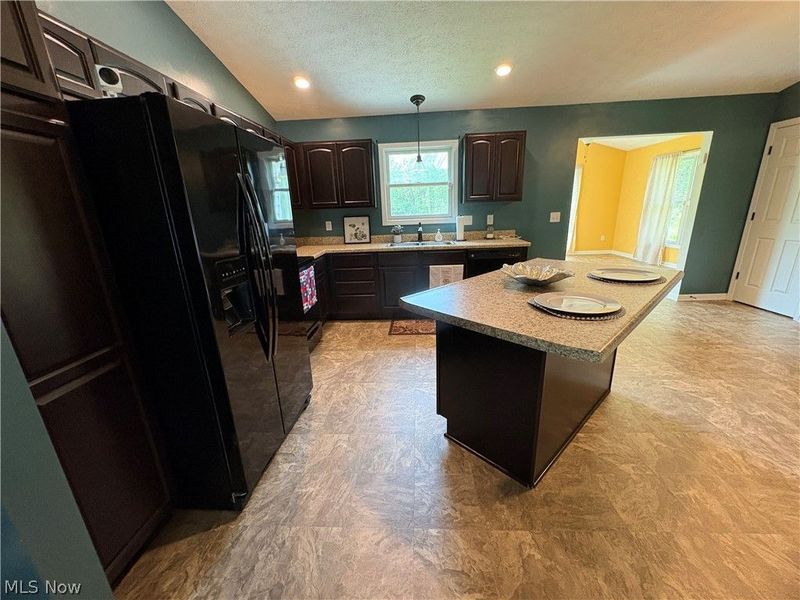 40900 Havenwood Drive, Belmont, OH 43718 Photo 10