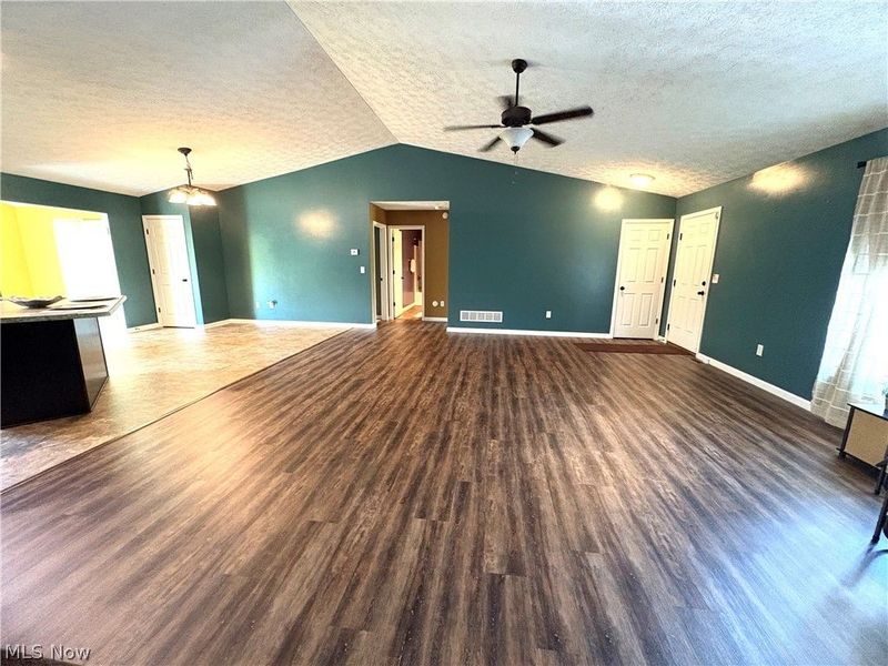 40900 Havenwood Drive, Belmont, OH 43718 Photo 6