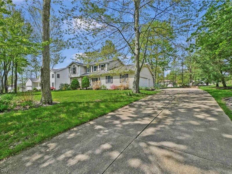 1127 Deepwood Drive , Macedonia, OH 44056 Photo 4