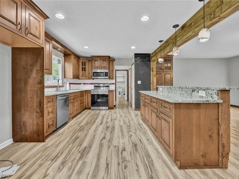 1127 Deepwood Drive , Macedonia, OH 44056 Photo 6