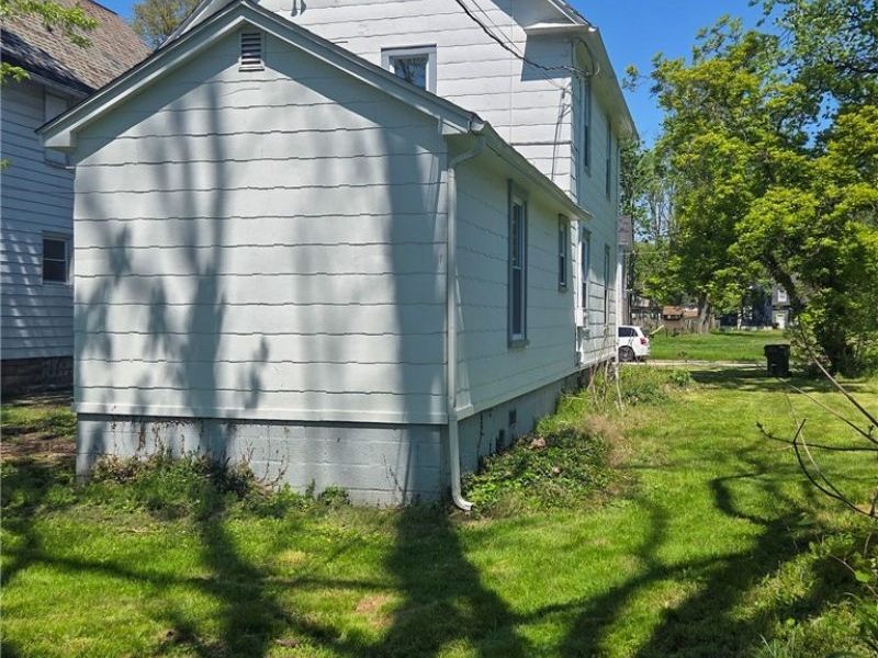 324 11th Street, Elyria, OH 44035 Photo 3