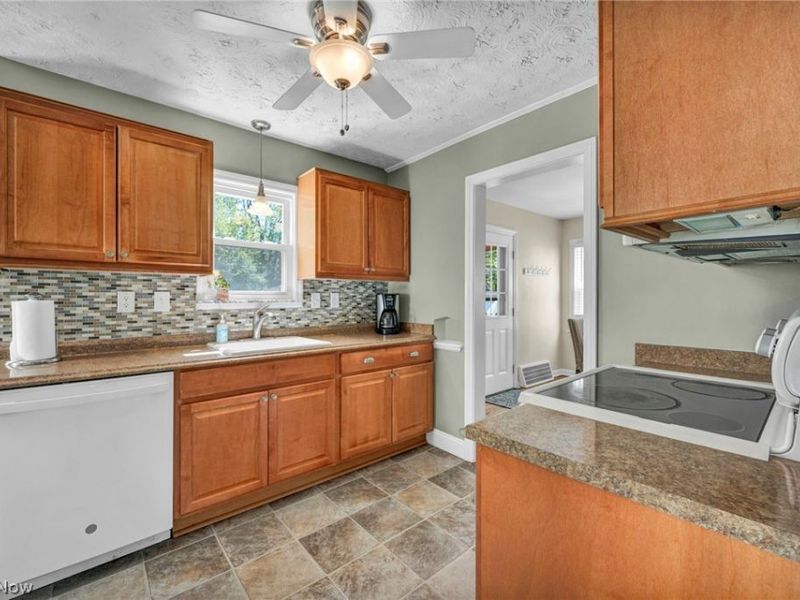 2181 Cranston Road, University Heights, OH 44118 Photo 20
