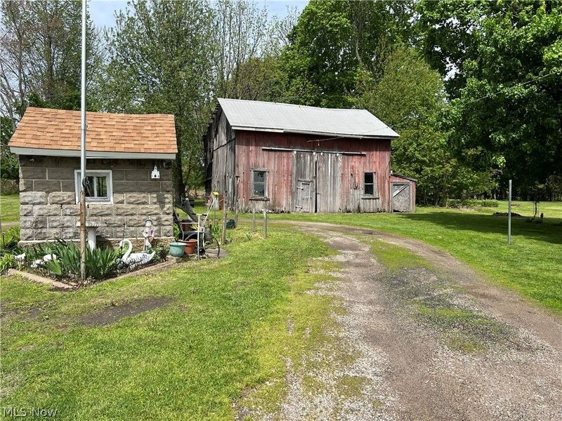 26 Daniels Avenue, Conneaut, OH 44030 Photo 10