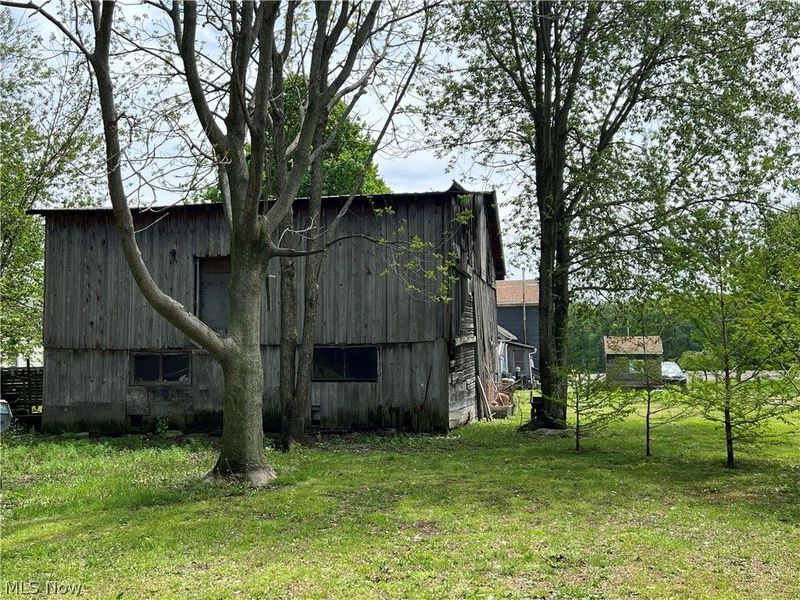 26 Daniels Avenue, Conneaut, OH 44030 Photo 11