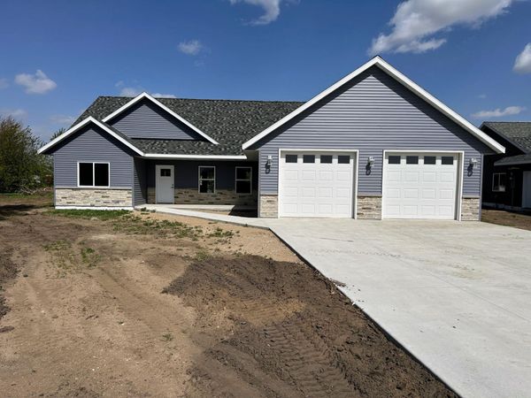 706 11th Street NW, Perham, MN 56573