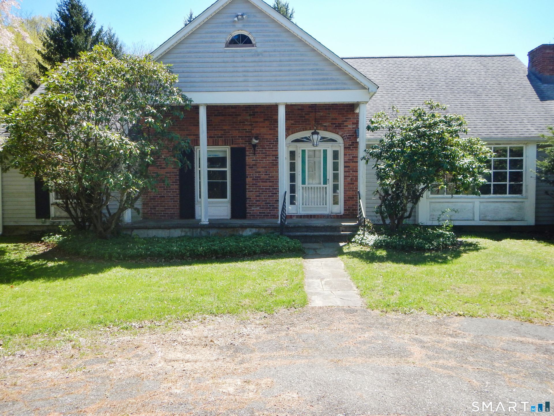 1 Hunting Ridge , Brookfield, CT 06804 Main Photo