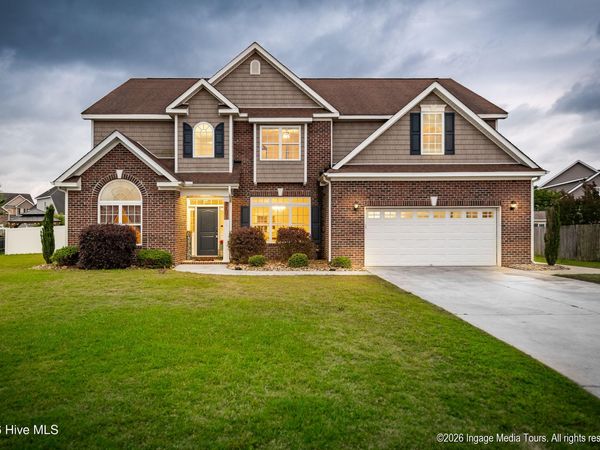 2105 Windchime Court , Winterville, NC 28590