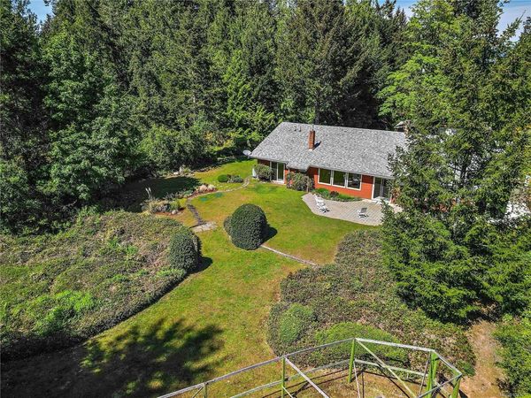 2468 Arken Terr, Mill Bay, BC V8H 1A4