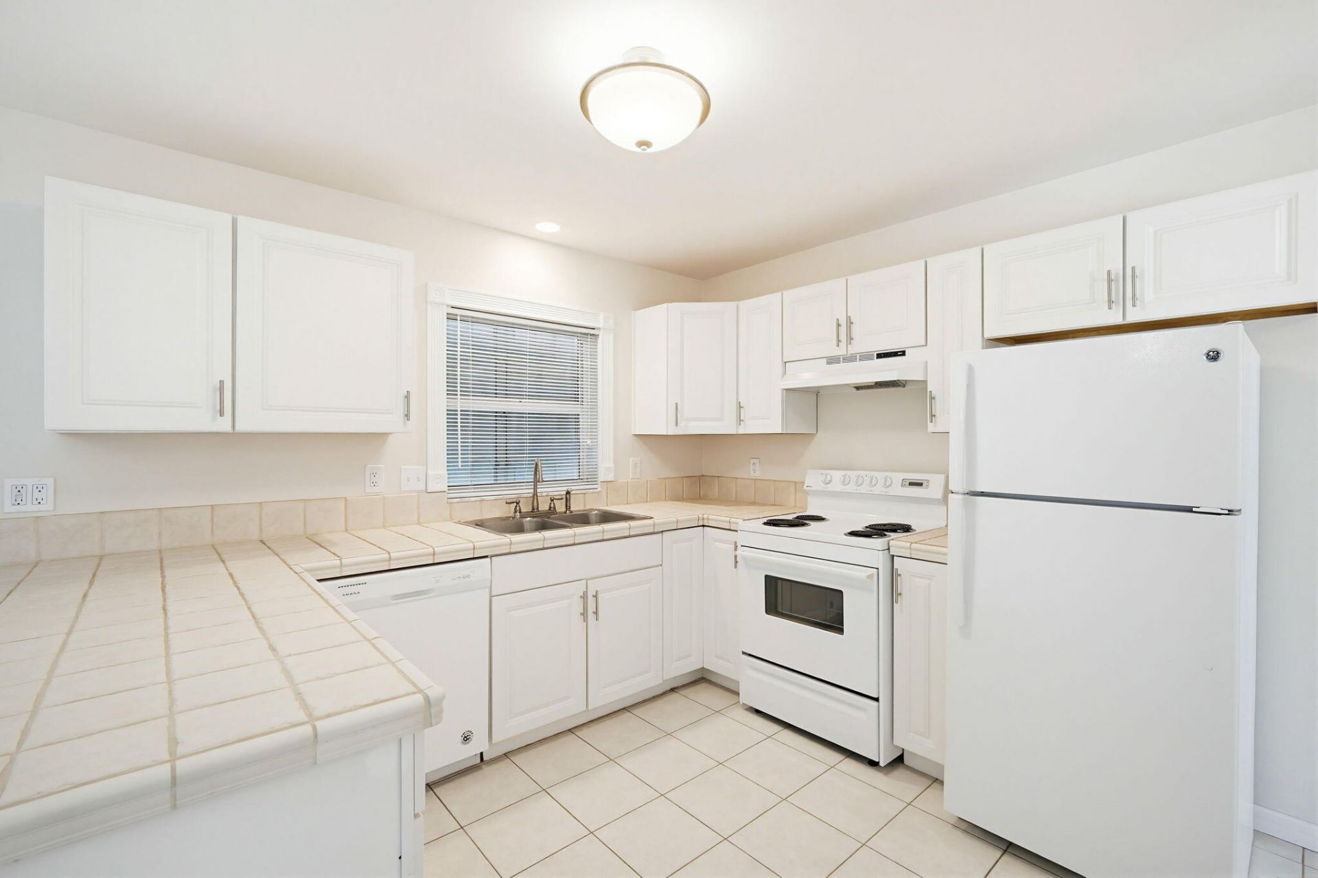 17286 Jamaica Lane, Sugarloaf, FL 33042 Photo