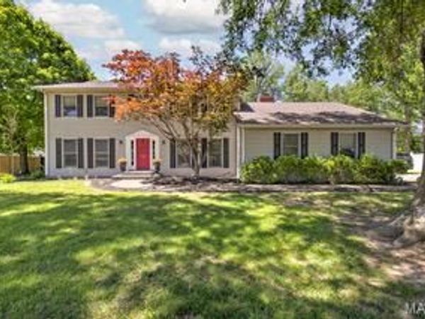126 Larkspur Lane , Sikeston, MO 63801