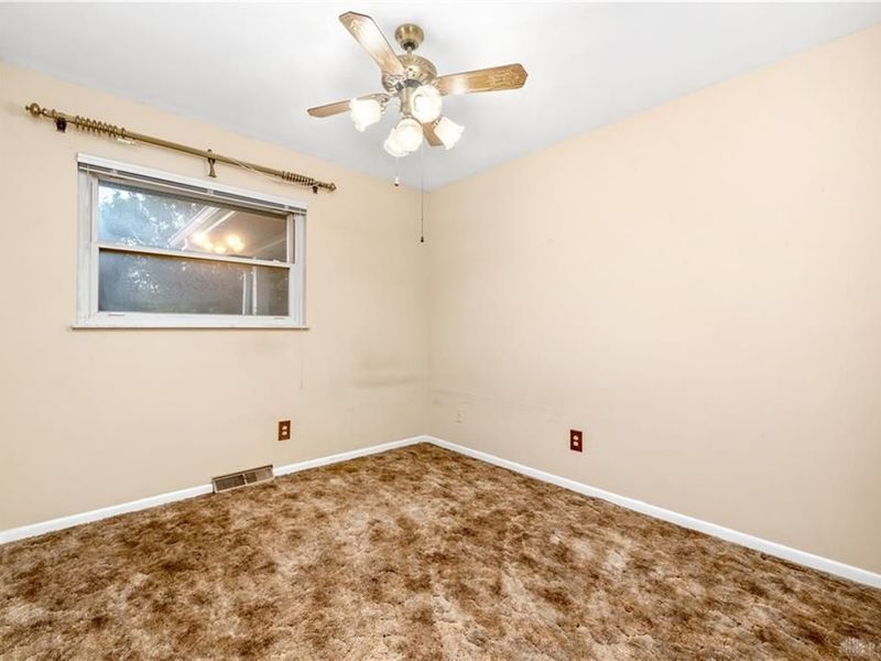 5397 Robert Avenue, Green Township, OH 45248 Photo 18