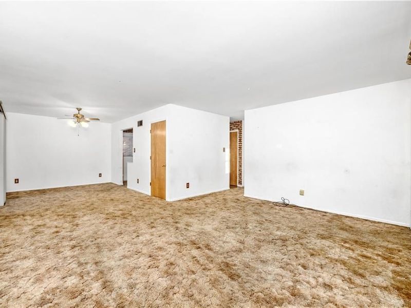 5397 Robert Avenue, Green Township, OH 45248 Photo 5