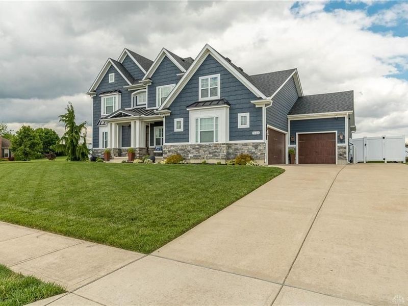 7625 Devonwood Court, Dayton, OH 45424 Photo 2