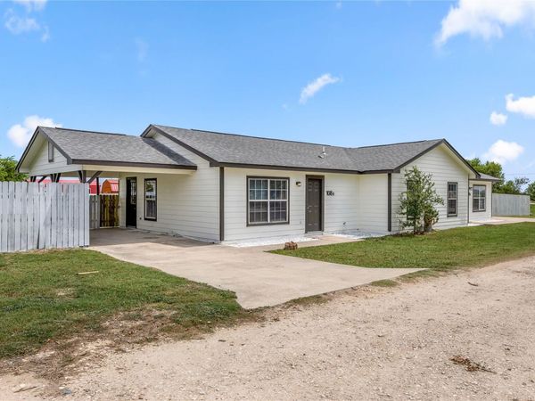 108 GM LN , Unit B, San Marcos, TX 78666