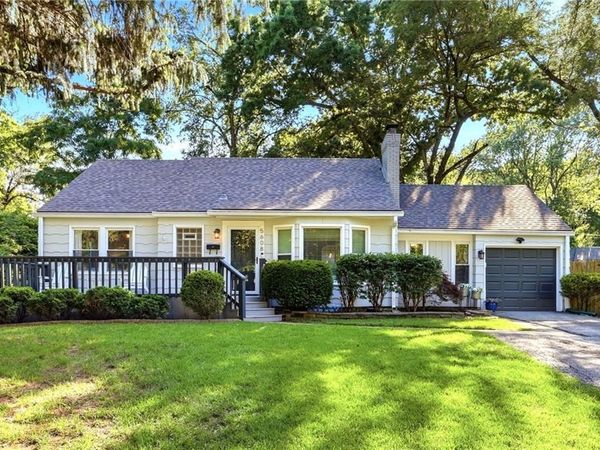 5608 Roeland Drive, Roeland Park, KS 66205