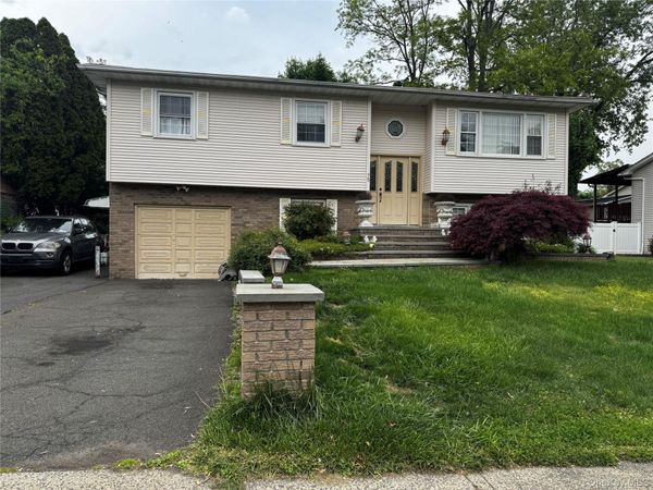 75 Picariello Drive, Haverstraw, NY 10927