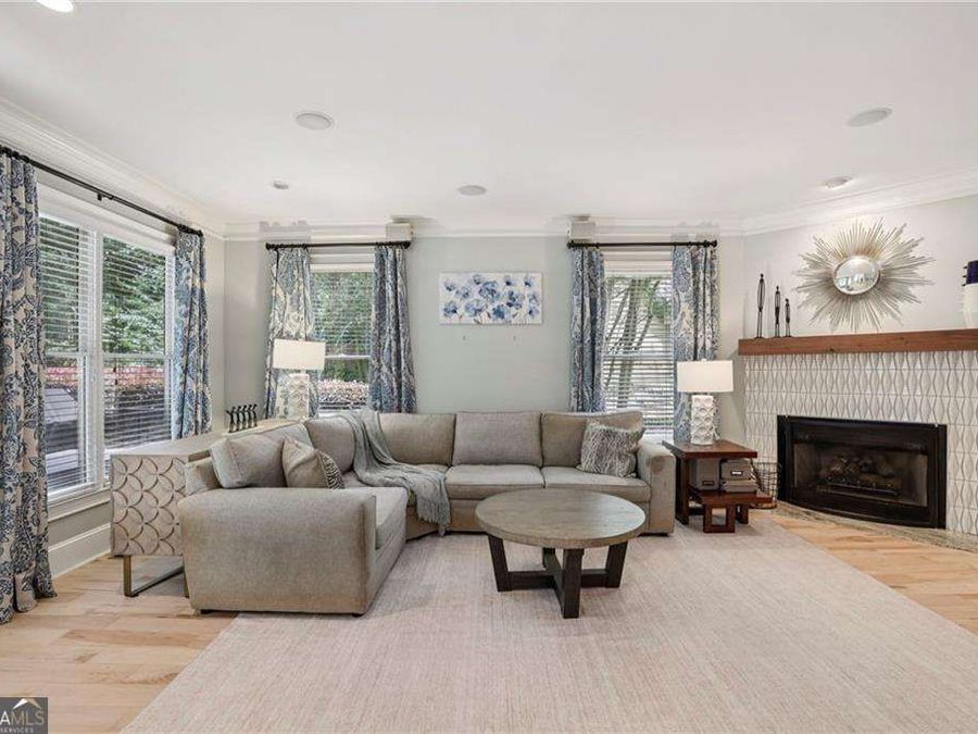 Property Image 6