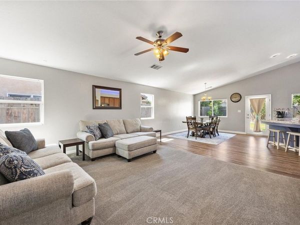 13317 Boyd Lake Drive, Bakersfield, CA 93314