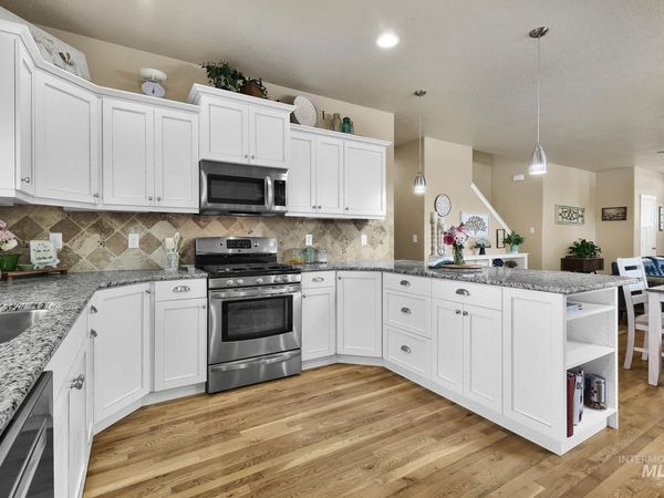 6650 S Red Shine Way, Boise, ID 83709