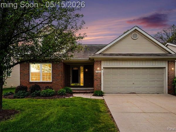 31027 Dawson Street, Garden City, MI 48135