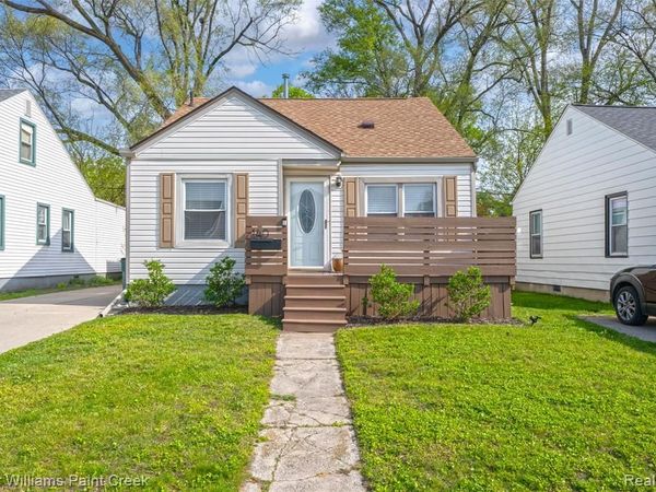 140 W Garfield Avenue, Hazel Park, MI 48030