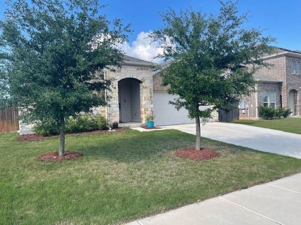 317 Colthorpe LN , Hutto, TX 78634