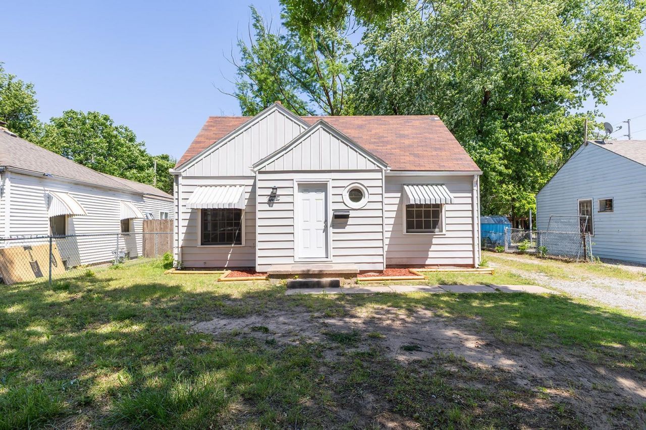 1952 S Emporia Ave, Wichita, KS 67211 Main Photo