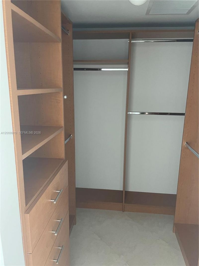 185 SW 7th St , Unit 2509, Miami, FL 33130 Photo