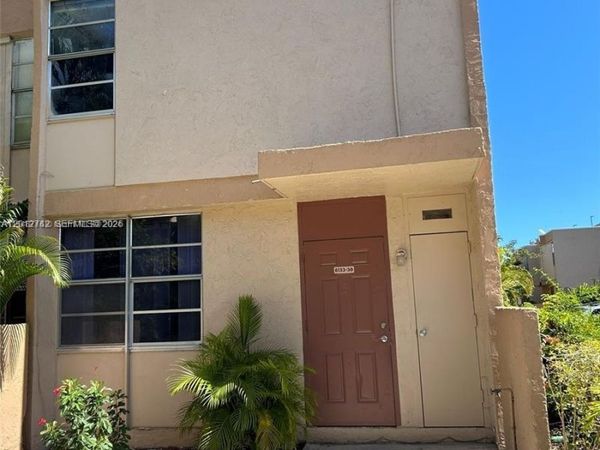 6133 SW 69th St , Unit 38, South Miami, FL 33143
