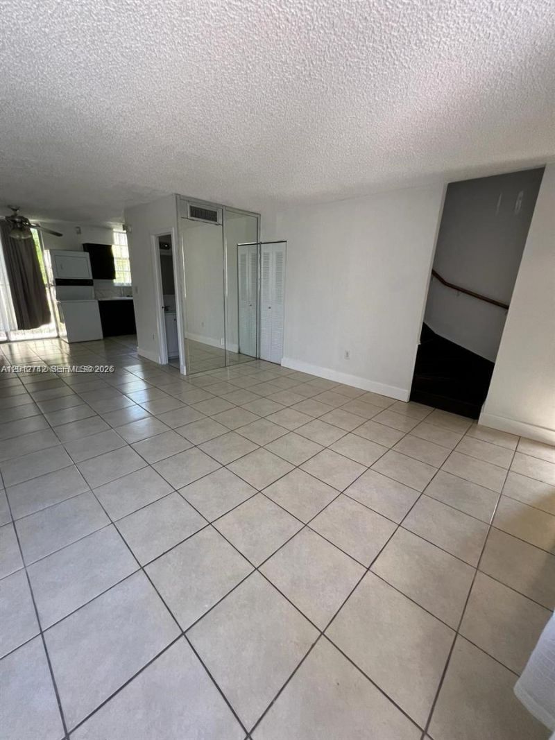 6133 SW 69th St , Unit 38, South Miami, FL 33143 Photo