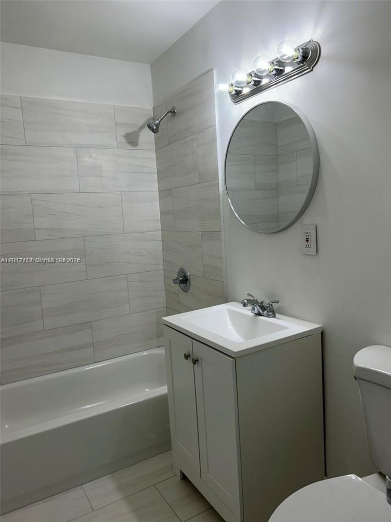 6133 SW 69th St , Unit 38, South Miami, FL 33143 Photo
