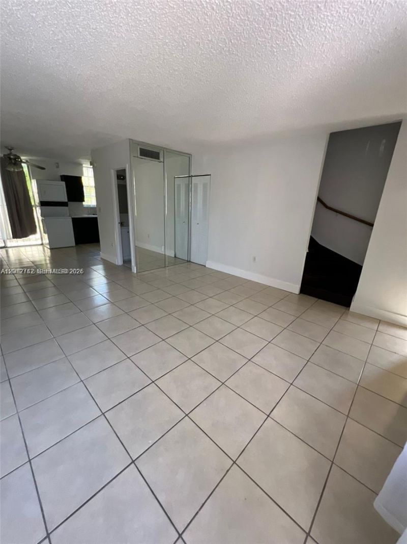 6133 SW 69th St , Unit 38, South Miami, FL 33143 Photo