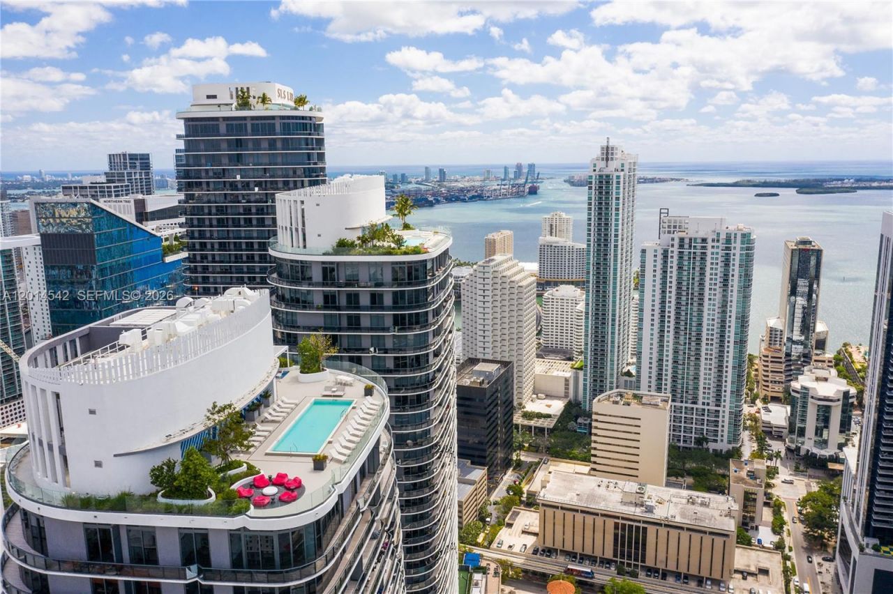 55 SW 9th St , Unit 3607, Miami, FL 33130 Photo