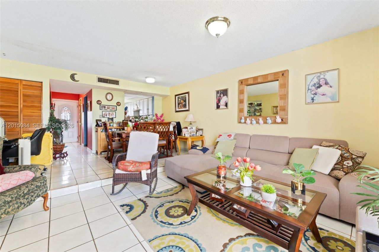606 NW 107th Ave , Unit 9B, Miami, FL 33172 Photo