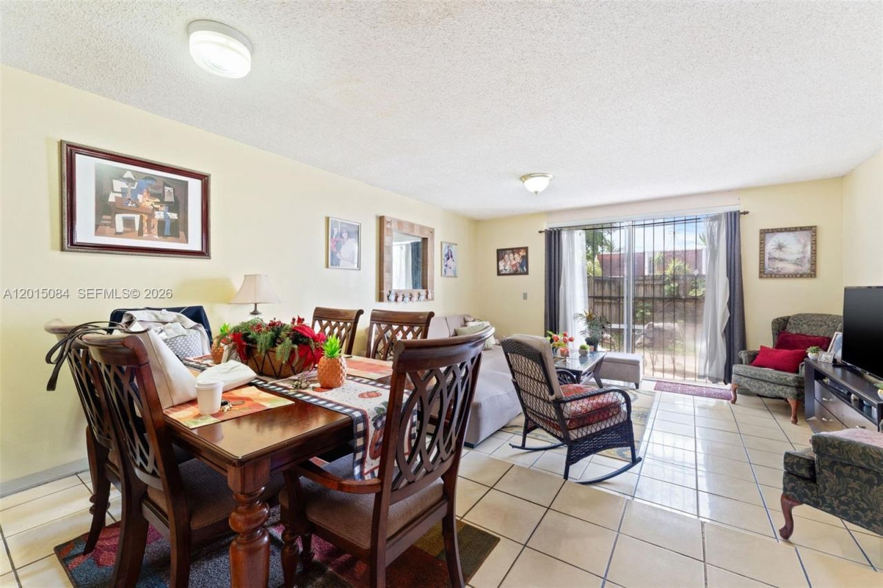 606 NW 107th Ave , Unit 9B, Miami, FL 33172 Photo