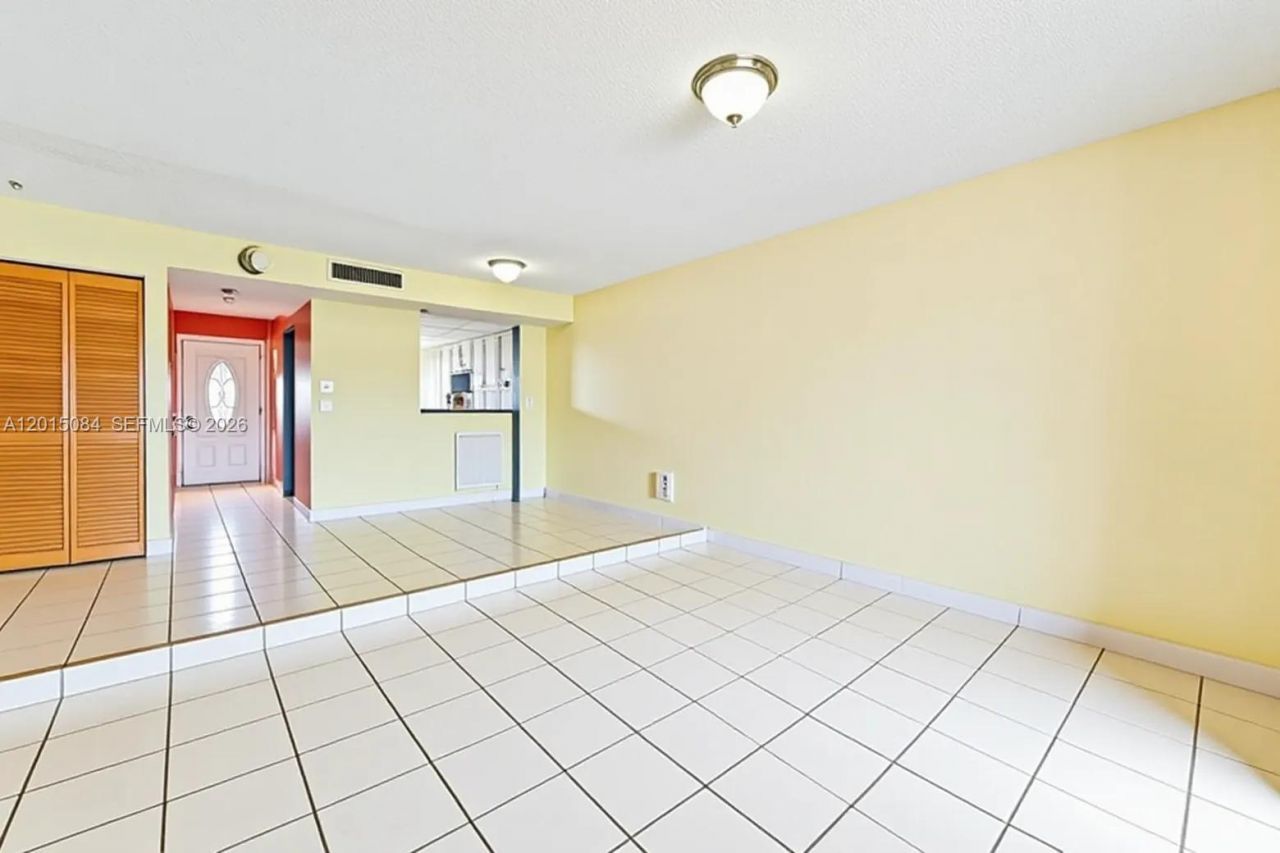 606 NW 107th Ave , Unit 9B, Miami, FL 33172 Photo