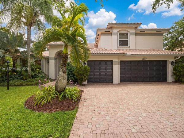 2099 NW 126th Ave , Pembroke Pines, FL 33028
