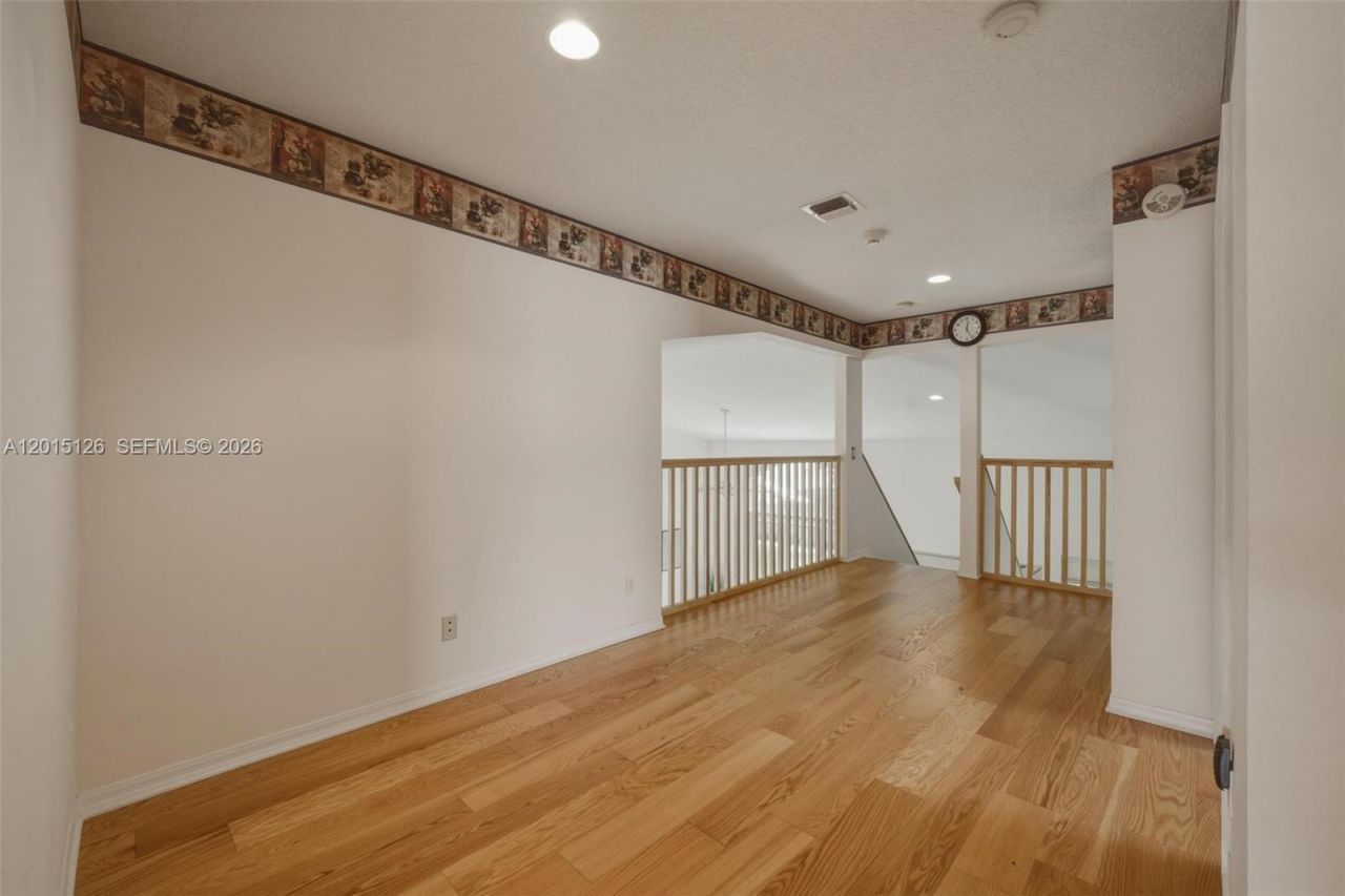 2099 NW 126th Ave, Pembroke Pines, FL 33028 Photo
