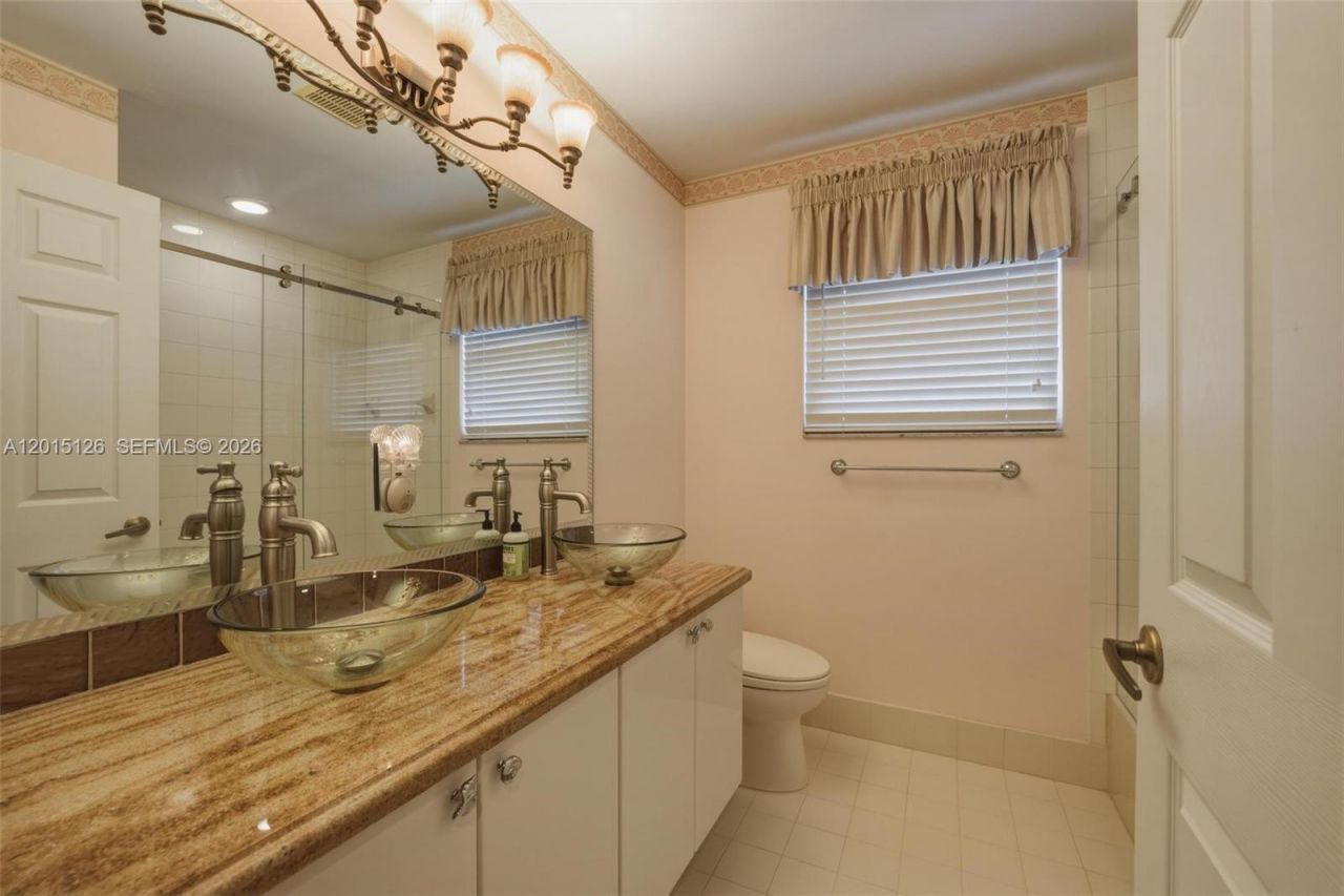 2099 NW 126th Ave, Pembroke Pines, FL 33028 Photo