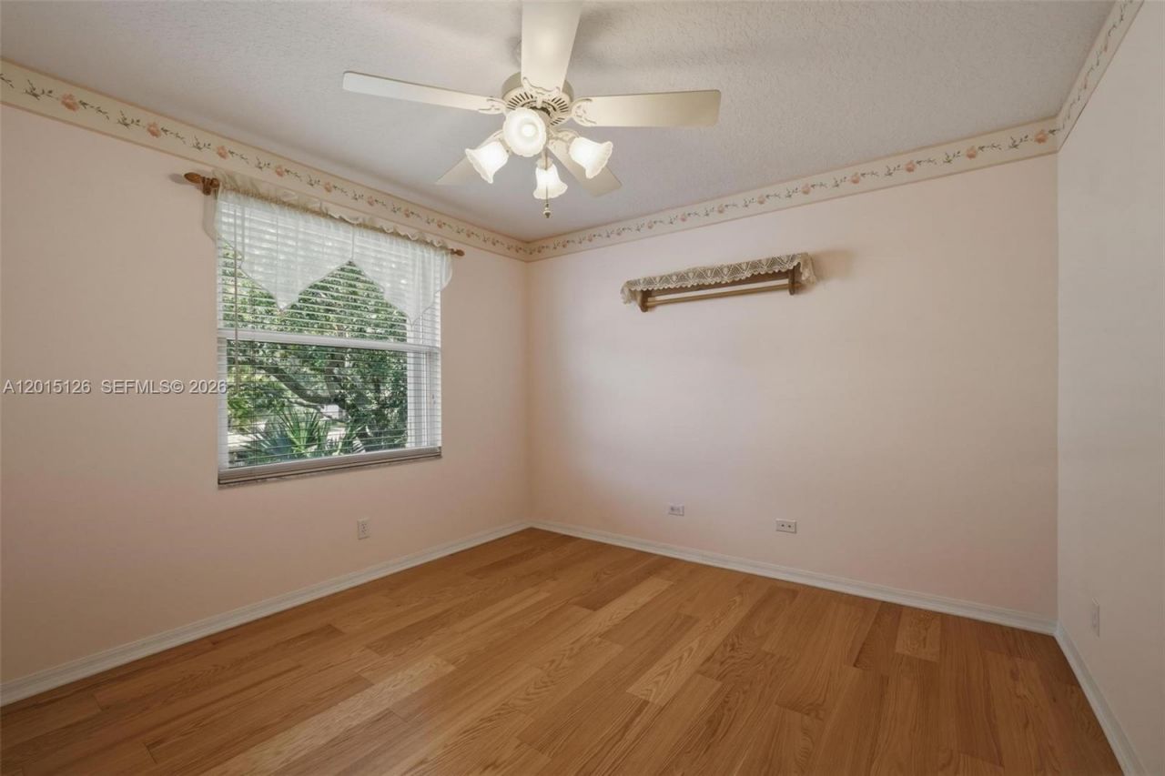 2099 NW 126th Ave, Pembroke Pines, FL 33028 Photo