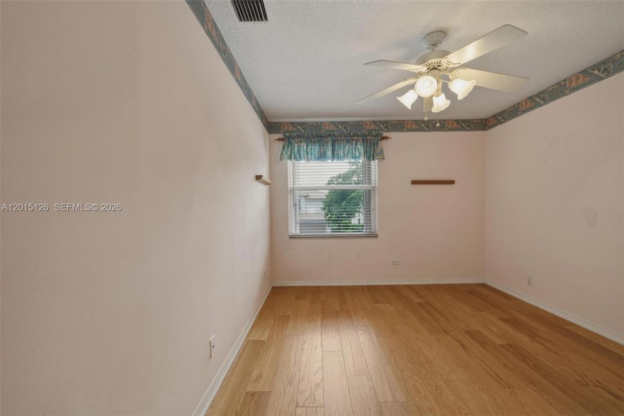 2099 NW 126th Ave, Pembroke Pines, FL 33028 Photo