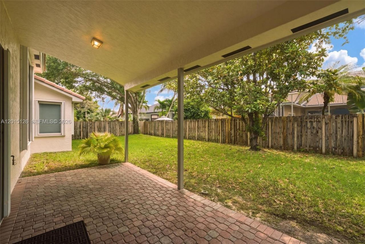 2099 NW 126th Ave, Pembroke Pines, FL 33028 Photo